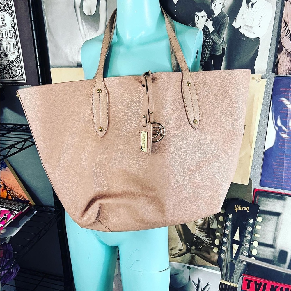 BEBE HUGE LARGE TOTE VEGAN LEATHER MAUVE DUSTY ROSE
